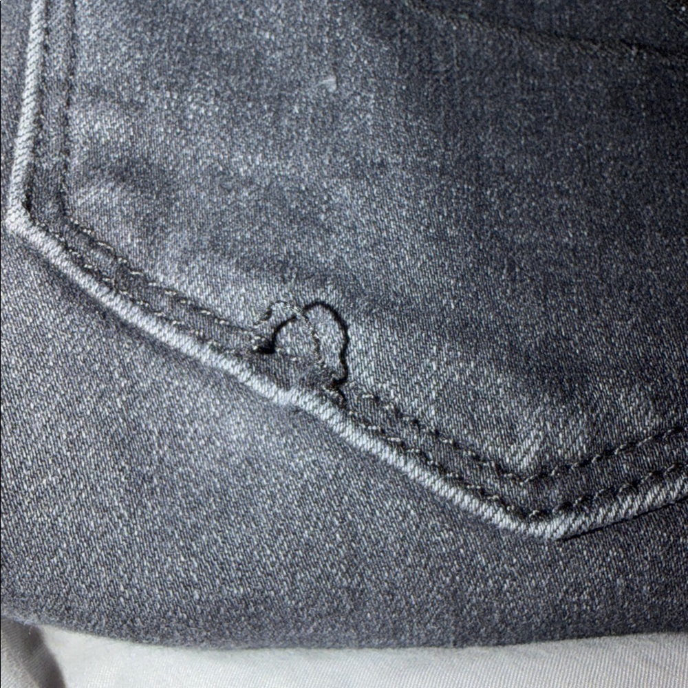American Eagle Curvy High-Rise Skinny Jeans | Black Distressed | Size 10 - Picture 8 of 8